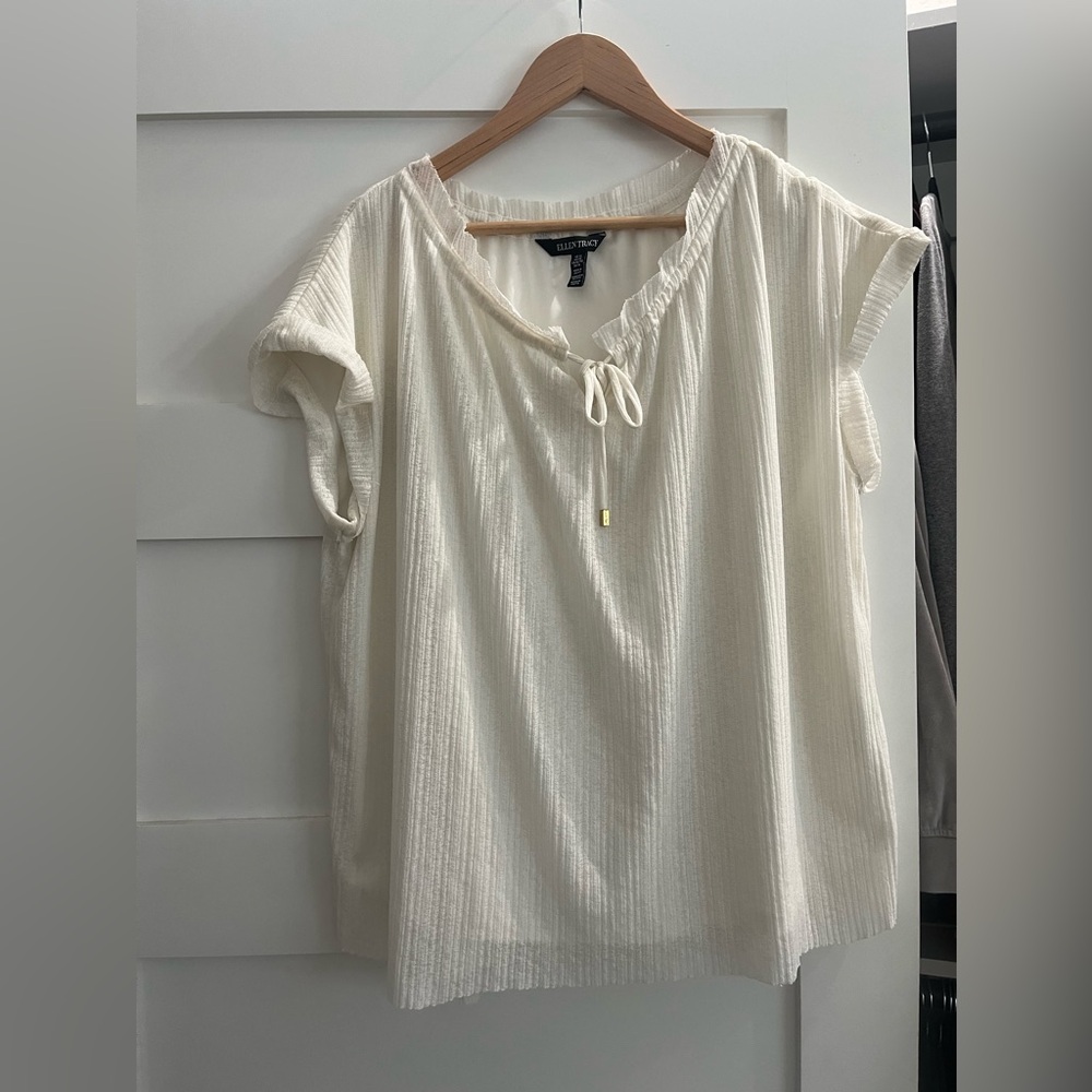 Ellen Tracy knit front tie top